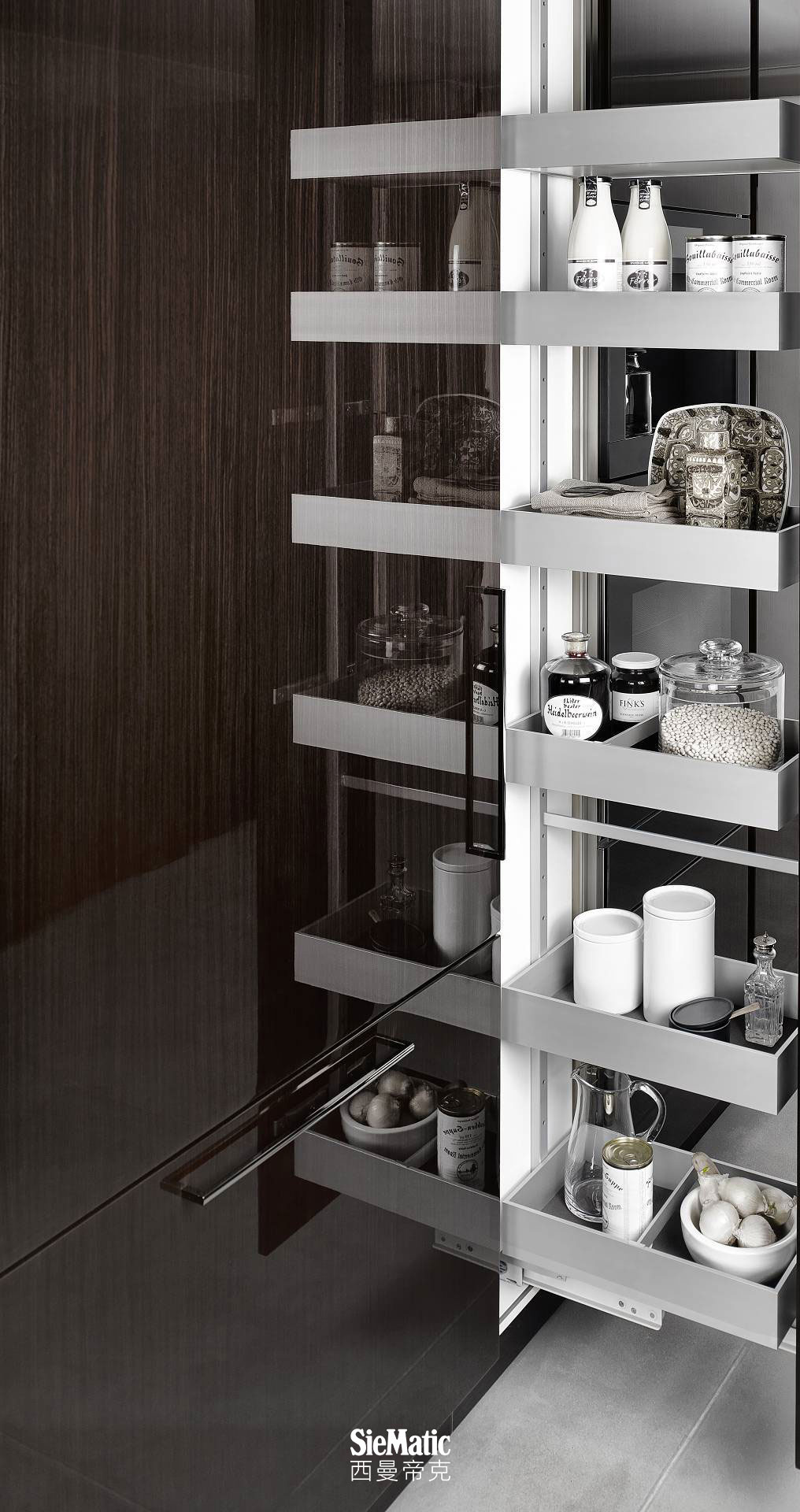 SieMatic MultiMatic interior accessories for kitchen